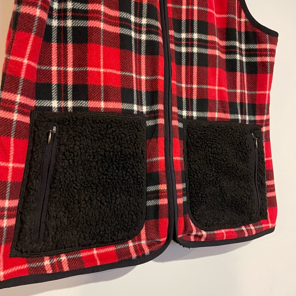 Talbots Red & Black Plaid Thermawarmth Sherpa lined vest Sz Small - Picture 2 of 8